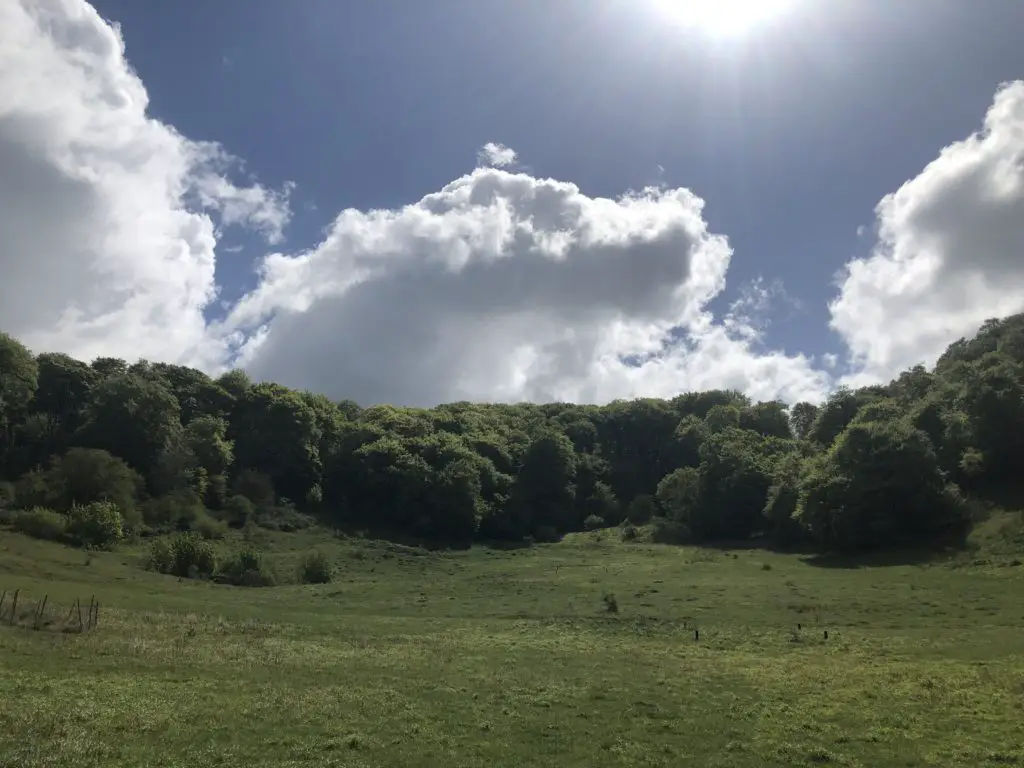 Hillwalking Essentials number one - hills to walk up. Buckinghamshire hills and ridges.