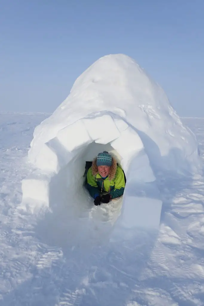 Deluxe snow hole.