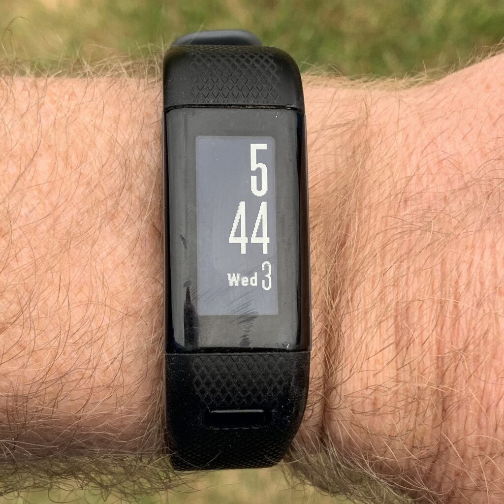 Garmin Vivosmart An 8/10 Hiking Watch - TrekSumo